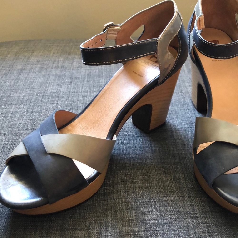 Wonders Open Toe Roca Heels - Picture 4 of 6